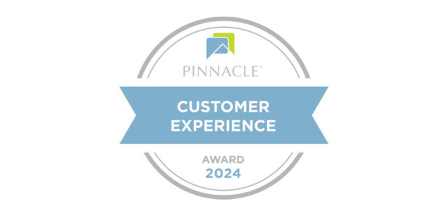 Pinnacle Customer Experience Award seal